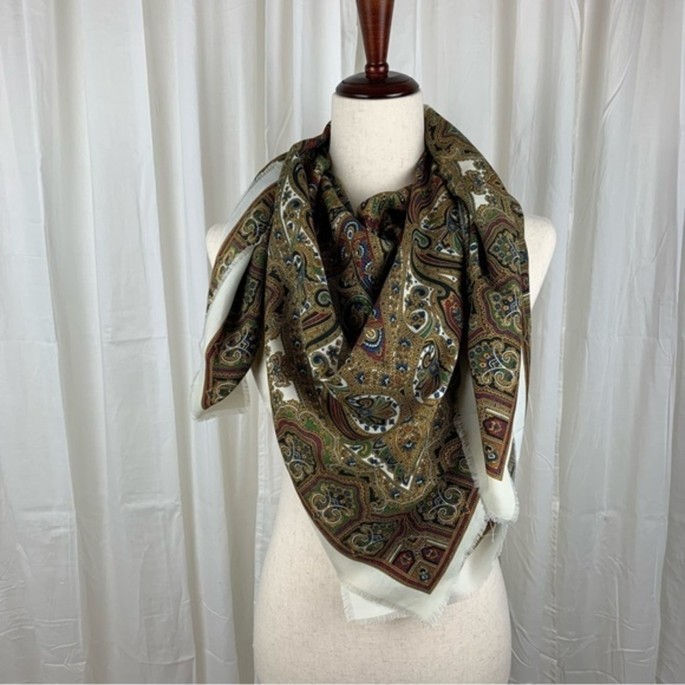 Art of the Scarf 100% Polyester Paisley Scarf Wrap Brand New